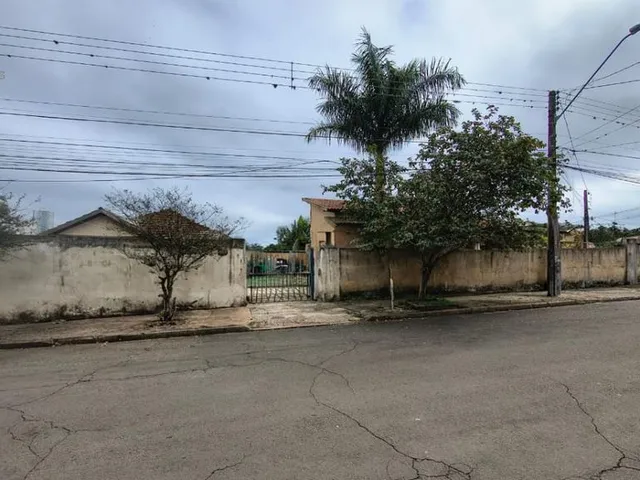 Terreno com 422m², à venda, no bairro Centro em Londrina