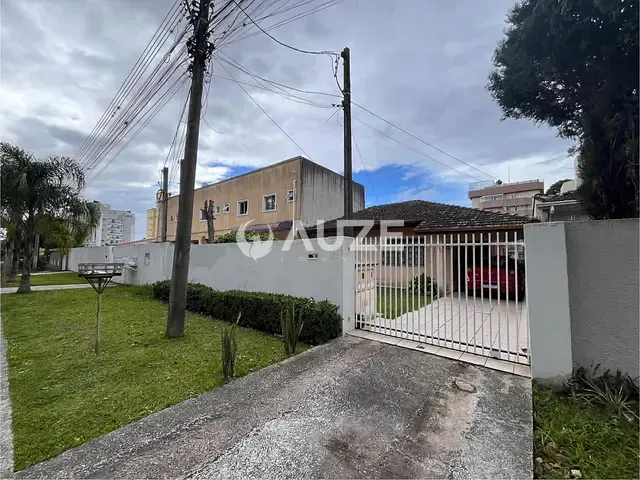 Terreno com 440m², à venda, no bairro Vila Izabel em Curitiba