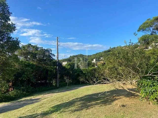 Terreno com 1877m², à venda, no bairro Capão em Garopaba