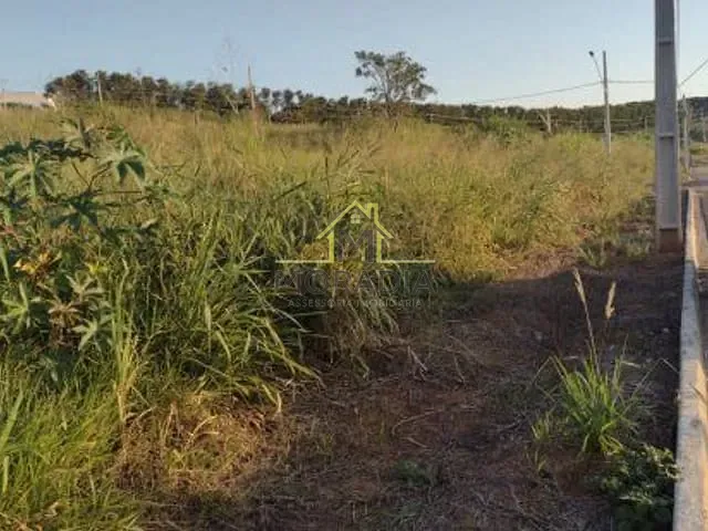 Terreno com 242m², à venda, no bairro Limoeiro  em Guaxupé