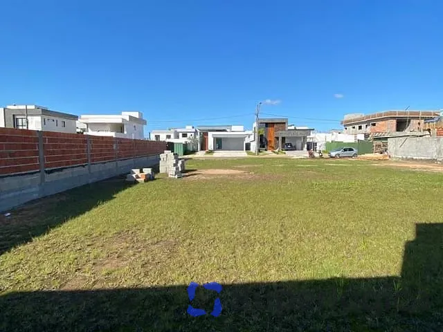Terreno com 371m², à venda, no bairro Santa Regina em Camboriú