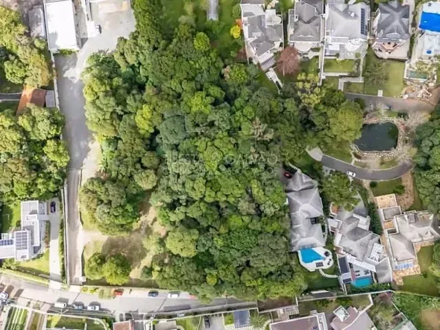 Terreno com 2m², à venda, no bairro Santa Felicidade em Curitiba