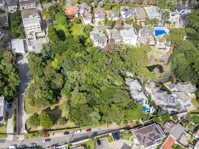 Terreno com 2m², à venda, no bairro Santa Felicidade em Curitiba