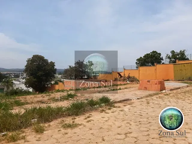 Terreno com 300m², à venda, no bairro Parque Santa Marcia em Votorantim