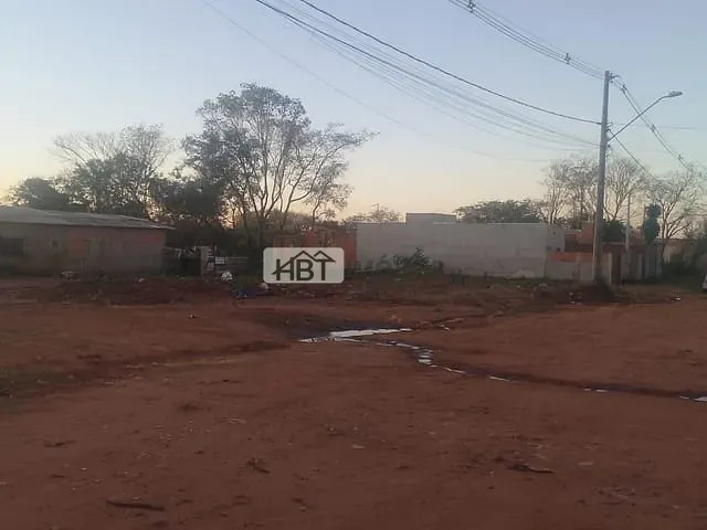 Terreno com 360m², à venda, no bairro Parque Industrial Manchester em Bauru