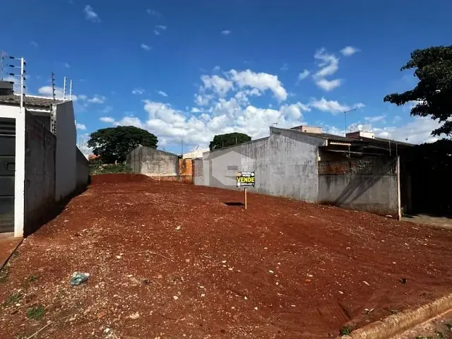 Terreno com 300m², à venda, no bairro Jardim Interlagos em Arapongas