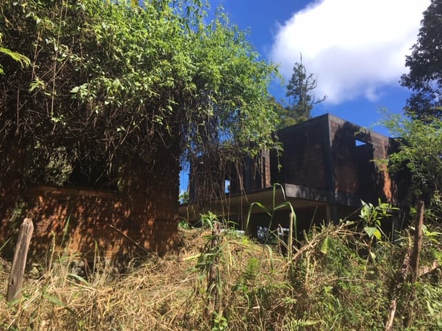 Terreno com 928m², à venda, no bairro Castelanea em Petrópolis