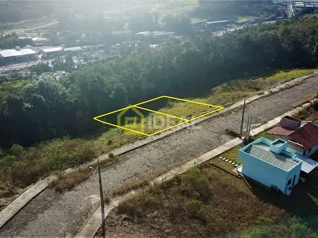 Terreno com 720m², à venda, no bairro São Cristóvão em Concórdia