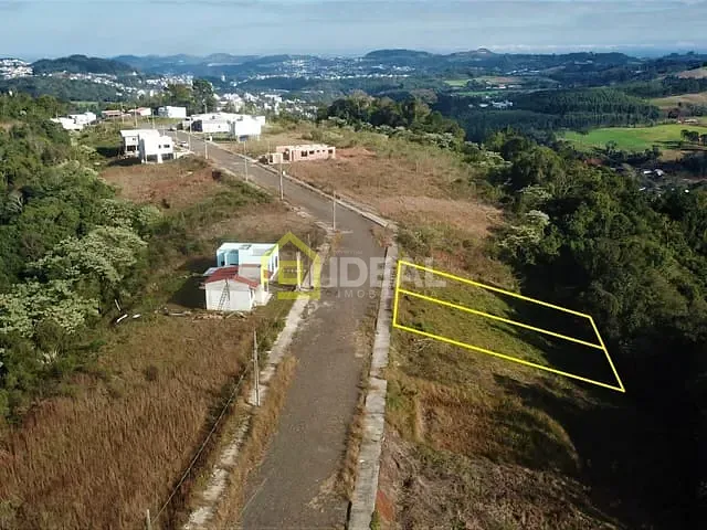 Terreno com 720m², à venda, no bairro São Cristóvão em Concórdia