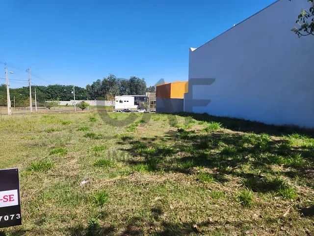 Terreno com 360m², à venda, no bairro Van Gogh em Holambra