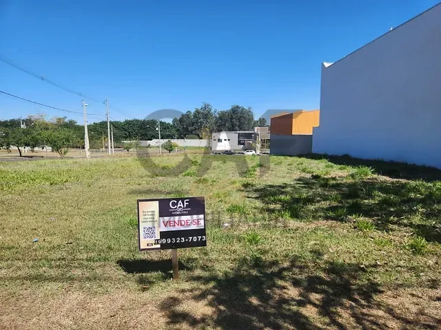 Terreno com 360m², à venda, no bairro Van Gogh em Holambra