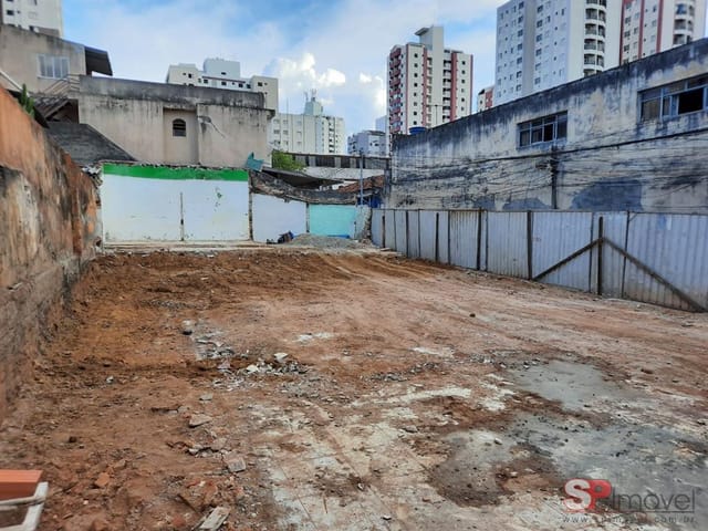 Terreno com 300m², para alugar, no bairro Tatuapé em São Paulo