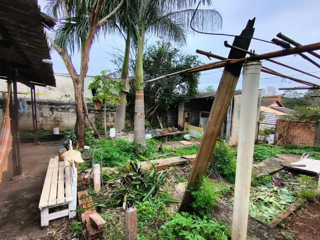 Terreno com 423m², à venda, no bairro Centro em Londrina