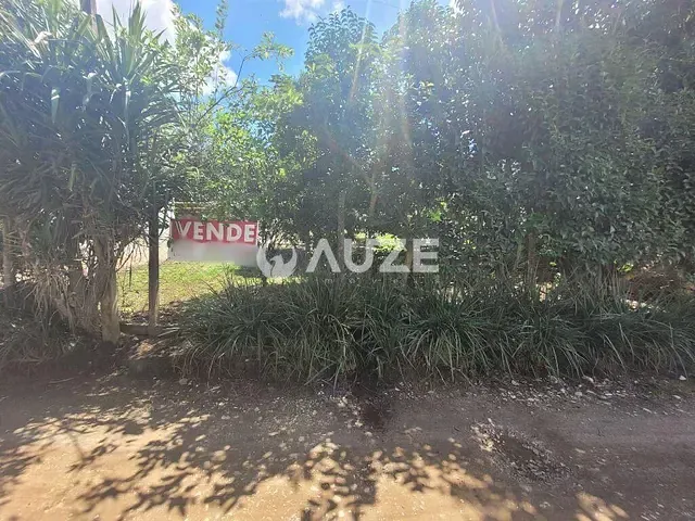 Terreno com 300m², à venda, no bairro São Gabriel em Colombo