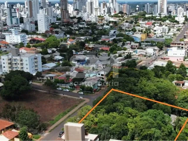 Terreno com 4172m², à venda, no bairro Passo dos Fortes em Chapecó