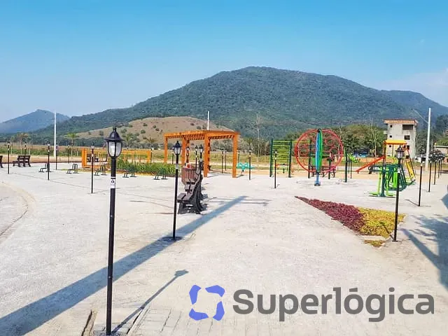 Terreno à venda, no bairro Sertão do Trombudo em Itapema