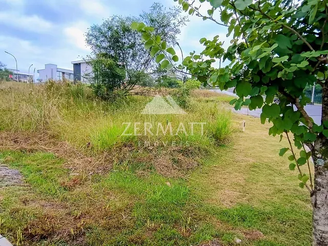 Terreno com 432m², à venda, no bairro Ponta Aguda em Blumenau