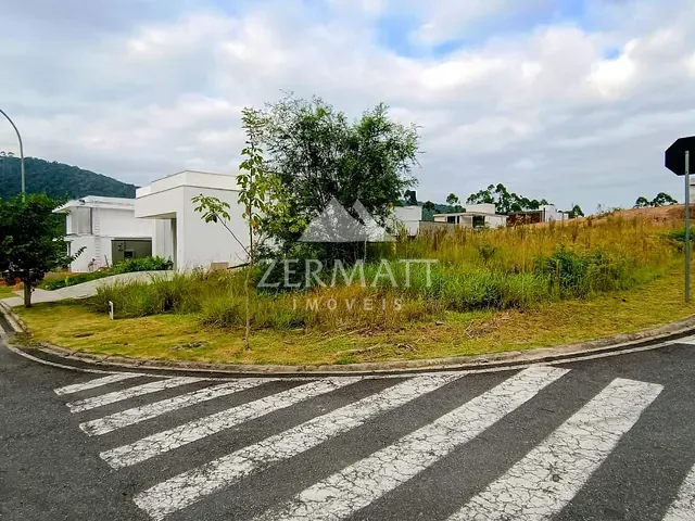 Terreno com 432m², à venda, no bairro Ponta Aguda em Blumenau