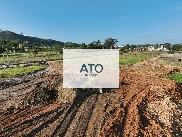 Terreno com 300m², à venda, no bairro PENHA em Penha
