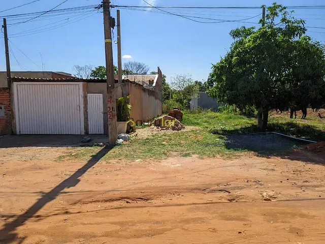 Terreno com 180m², à venda, no bairro Parque Industrial Manchester em Bauru