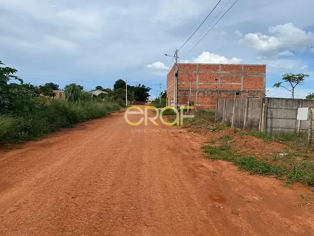 Terreno com 1346m², à venda, no bairro Parque São Francisco de Assis em Formosa