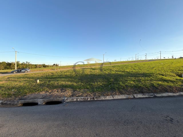 Terreno com 293m², à venda, no bairro Casa Blanca em Salto de Pirapora