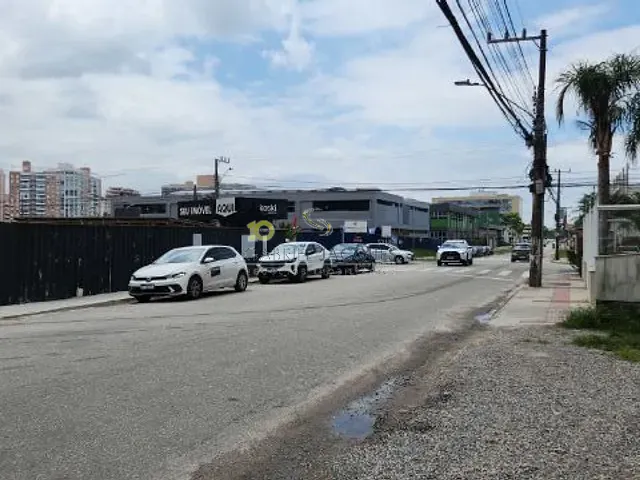 Terreno com 600m², à venda, no bairro Pedra Branca em Palhoça