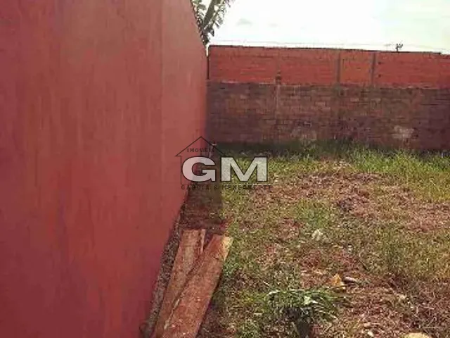 Terreno com 200m², à venda, no bairro Jardim Santa Emilia em Jardinópolis
