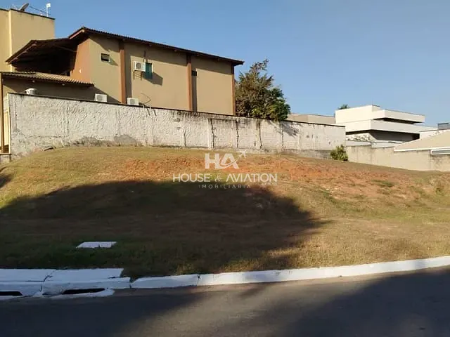 Terreno com 581m², à venda, no bairro Condomínio do Lago 1ª Etapa em Goiânia