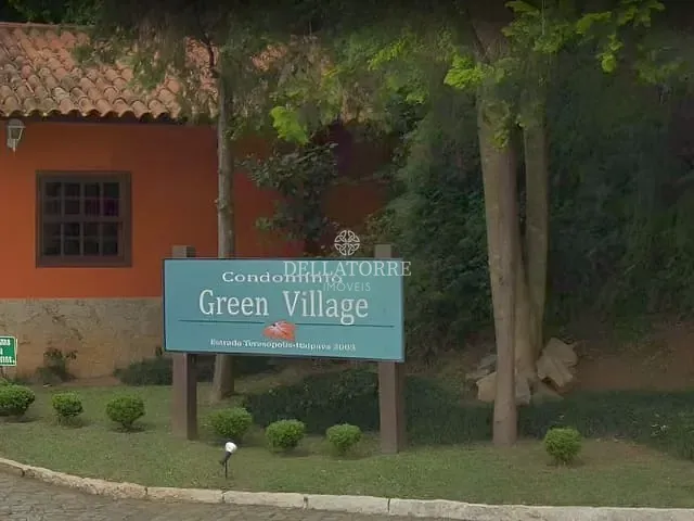 Terreno com 673m², à venda, no bairro Quebra Frascos em Teresópolis