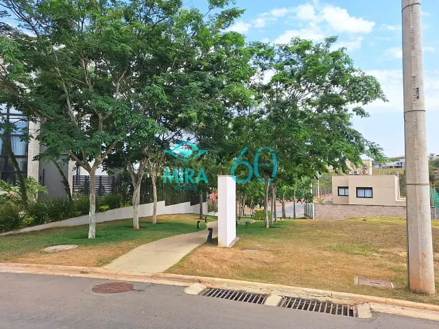 Terreno com 429m², à venda, no bairro Jardins Capri em Senador Canedo