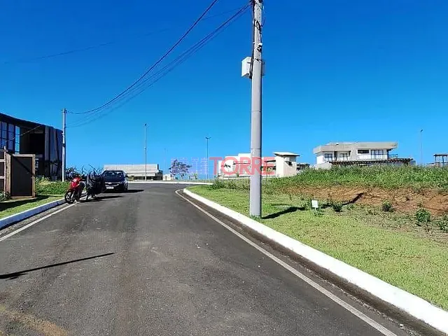 Terreno com 475m², à venda, no bairro Nossa Senhora da Vitória em Ilhéus