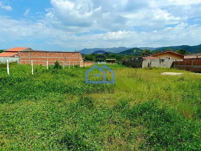 Terreno com 245m², à venda, no bairro Jardim das Gaivotas em Caraguatatuba