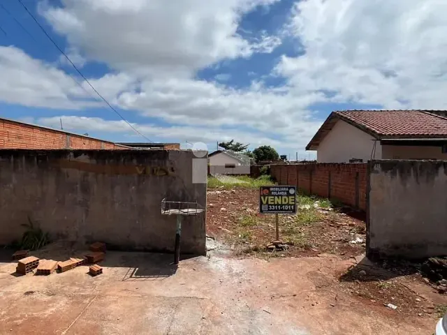 Terreno com 220m², à venda, no bairro Itália em Rolândia