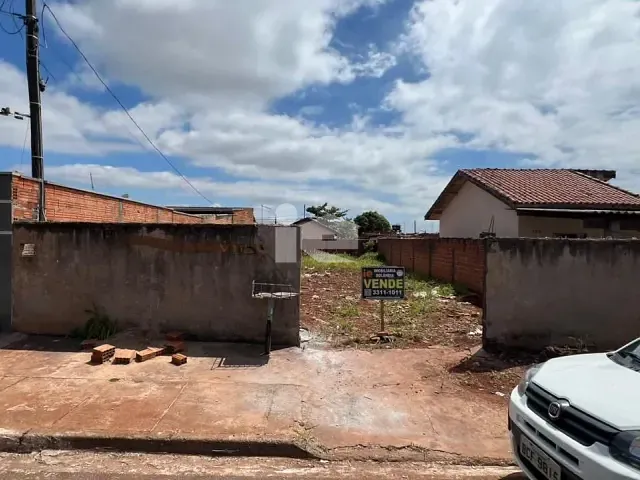 Terreno com 220m², à venda, no bairro Itália em Rolândia