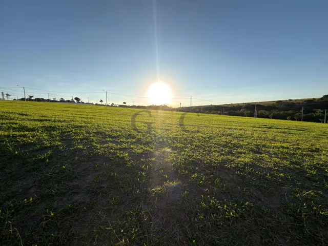 Terreno com 250m², à venda, no bairro Casa Blanca em Salto de Pirapora