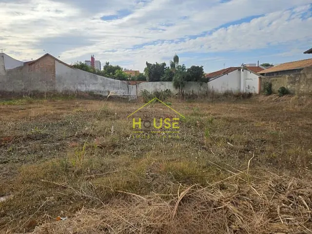 Terreno com 578m², à venda, no bairro Jardim Marim em Votuporanga