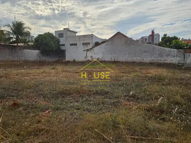 Terreno com 578m², à venda, no bairro Jardim Marim em Votuporanga
