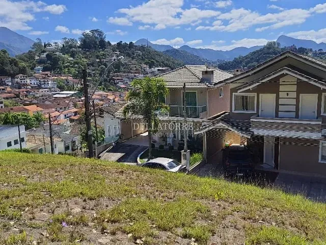 Terreno com 312m², à venda, no bairro Tijuca em Teresópolis