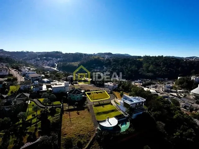 Terreno com 570m², à venda, no bairro Vista Alegre em Concórdia