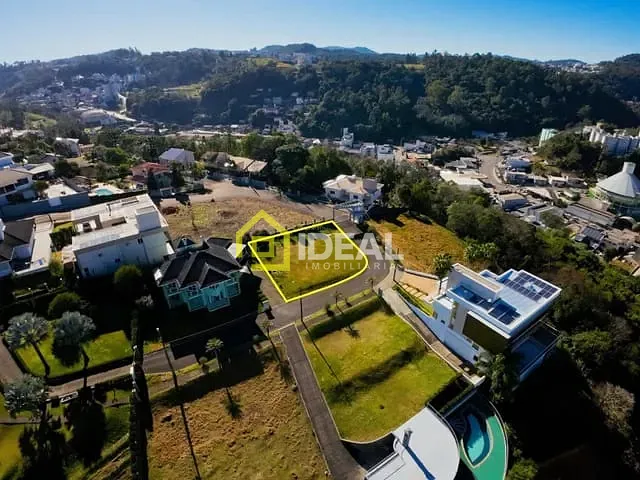 Terreno com 570m², à venda, no bairro Vista Alegre em Concórdia