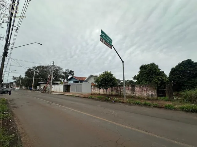 Terreno com 360m², à venda, no bairro Aeroporto em Londrina