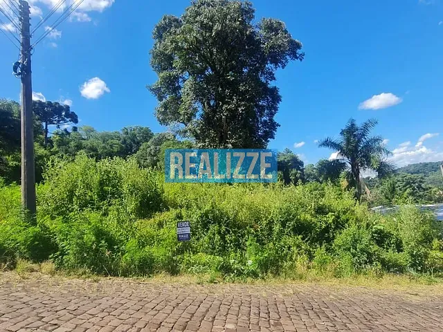 Terreno com 1061m², à venda, no bairro Centro em Marau