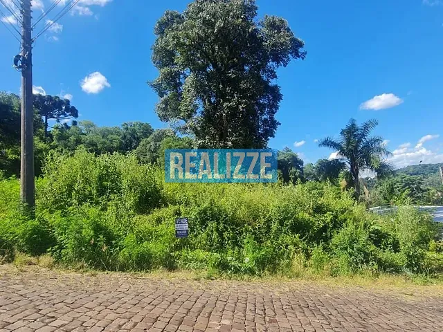 Terreno com 1061m², à venda, no bairro Centro em Marau