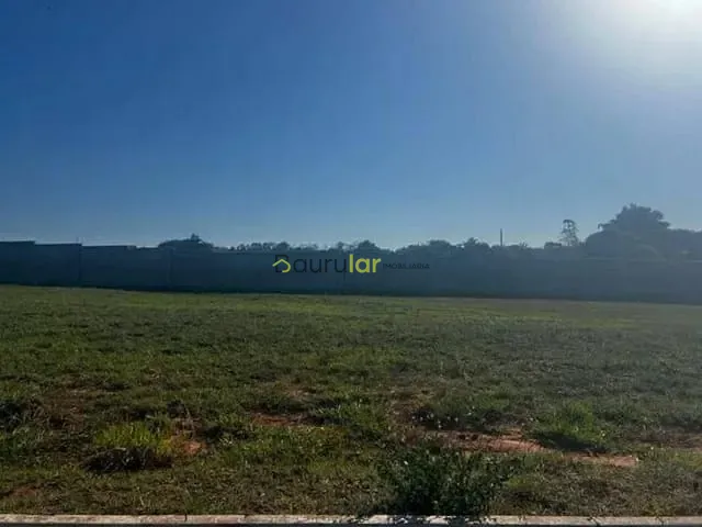 Terreno com 402m², à venda, no bairro Centro em Piratininga