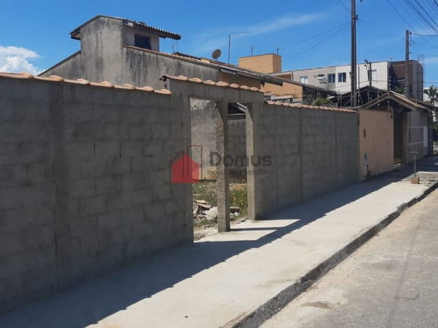 Terreno com 200m², à venda, no bairro Parque das Palmeiras em Pindamonhangaba