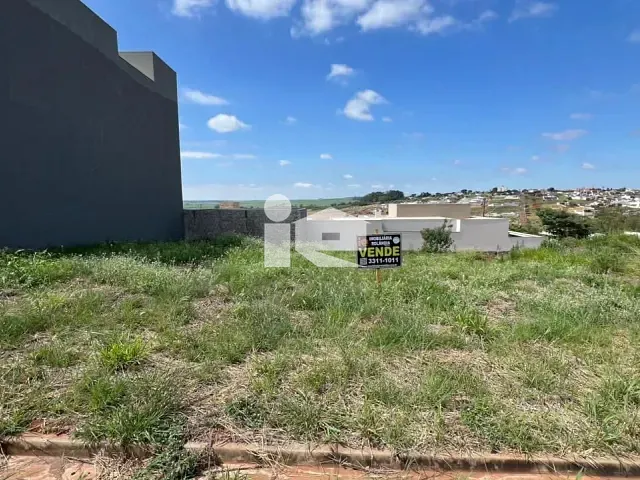 Terreno com 300m², à venda, no bairro Belmonte em Rolândia