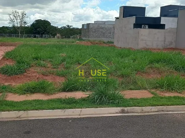 Terreno com 180m², à venda, no bairro Jardim Residencial Belas Águas em Votuporanga