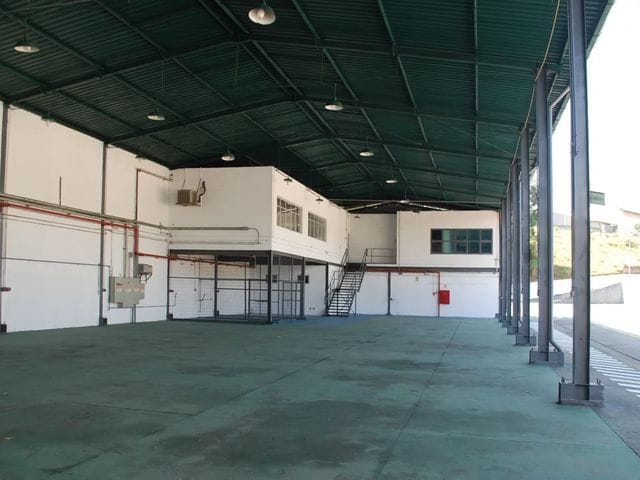 Terreno com 17771m², para alugar, no bairro Jardim Itaquiti em Barueri