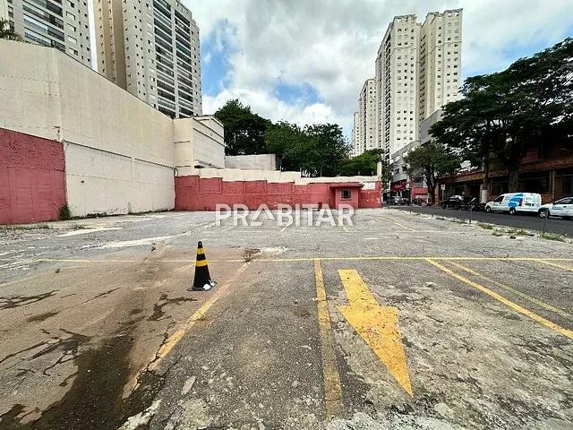Terreno com 726m², para alugar, no bairro Vila Leopoldina em São Paulo